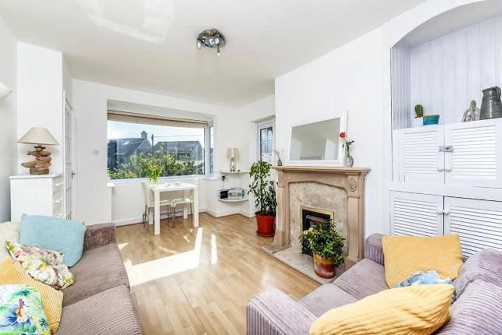 Sunrise! ~ 2 Bedrooms, Garden, Parking, Sea Views St Ives Zewnętrze zdjęcie