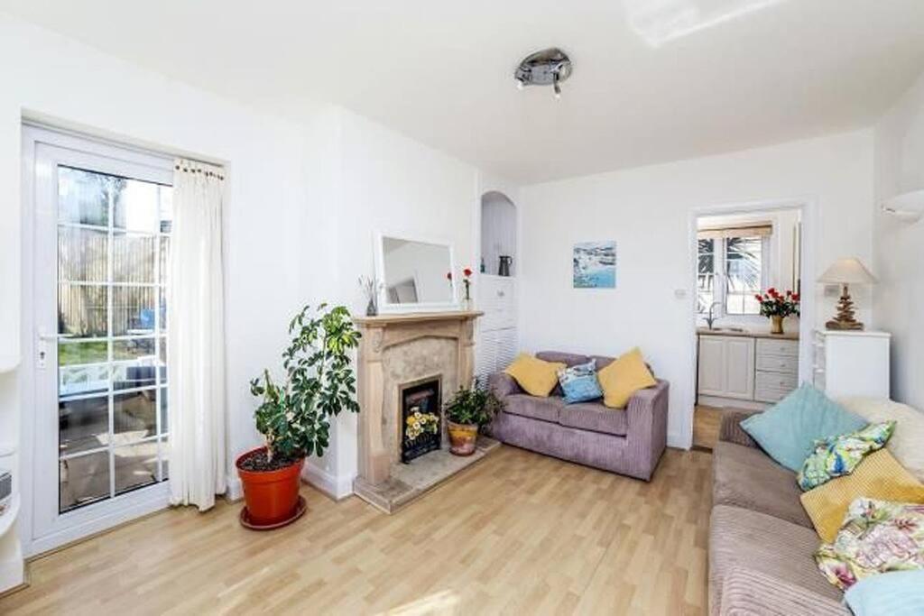 Sunrise! ~ 2 Bedrooms, Garden, Parking, Sea Views St Ives Zewnętrze zdjęcie