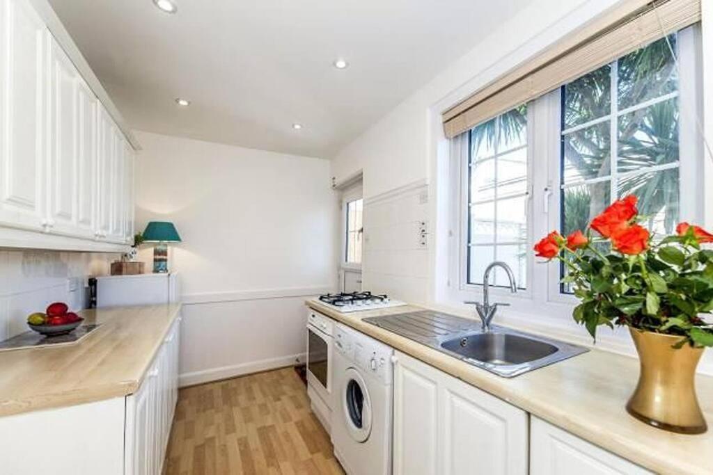 Sunrise! ~ 2 Bedrooms, Garden, Parking, Sea Views St Ives Zewnętrze zdjęcie