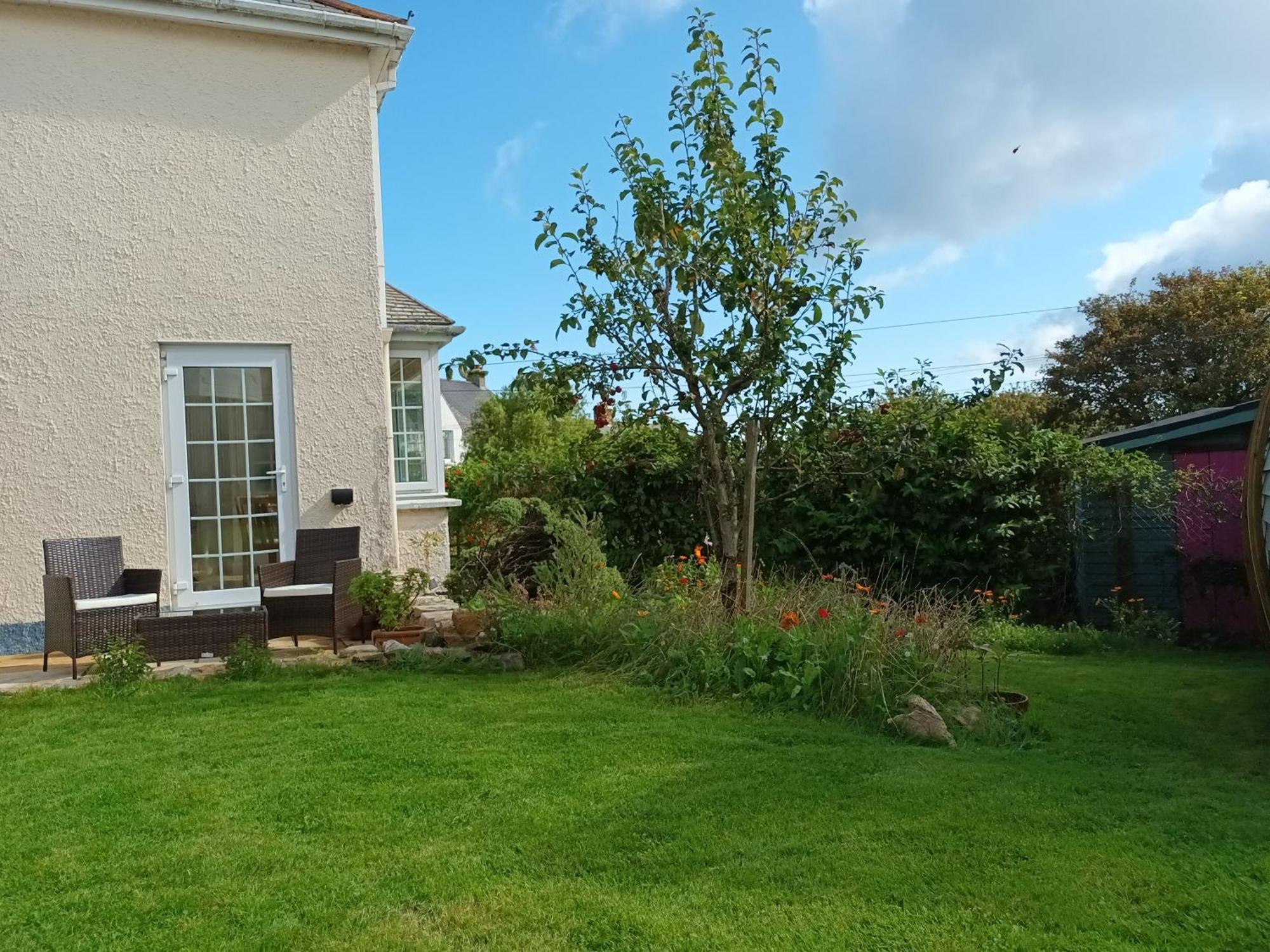 Sunrise! ~ 2 Bedrooms, Garden, Parking, Sea Views St Ives Zewnętrze zdjęcie